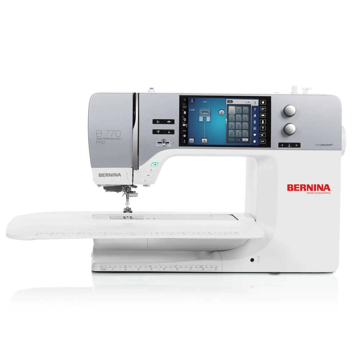 Machine à coudre et à broder BERNINA 770 QE PRO — vue de face, avec table rallonge