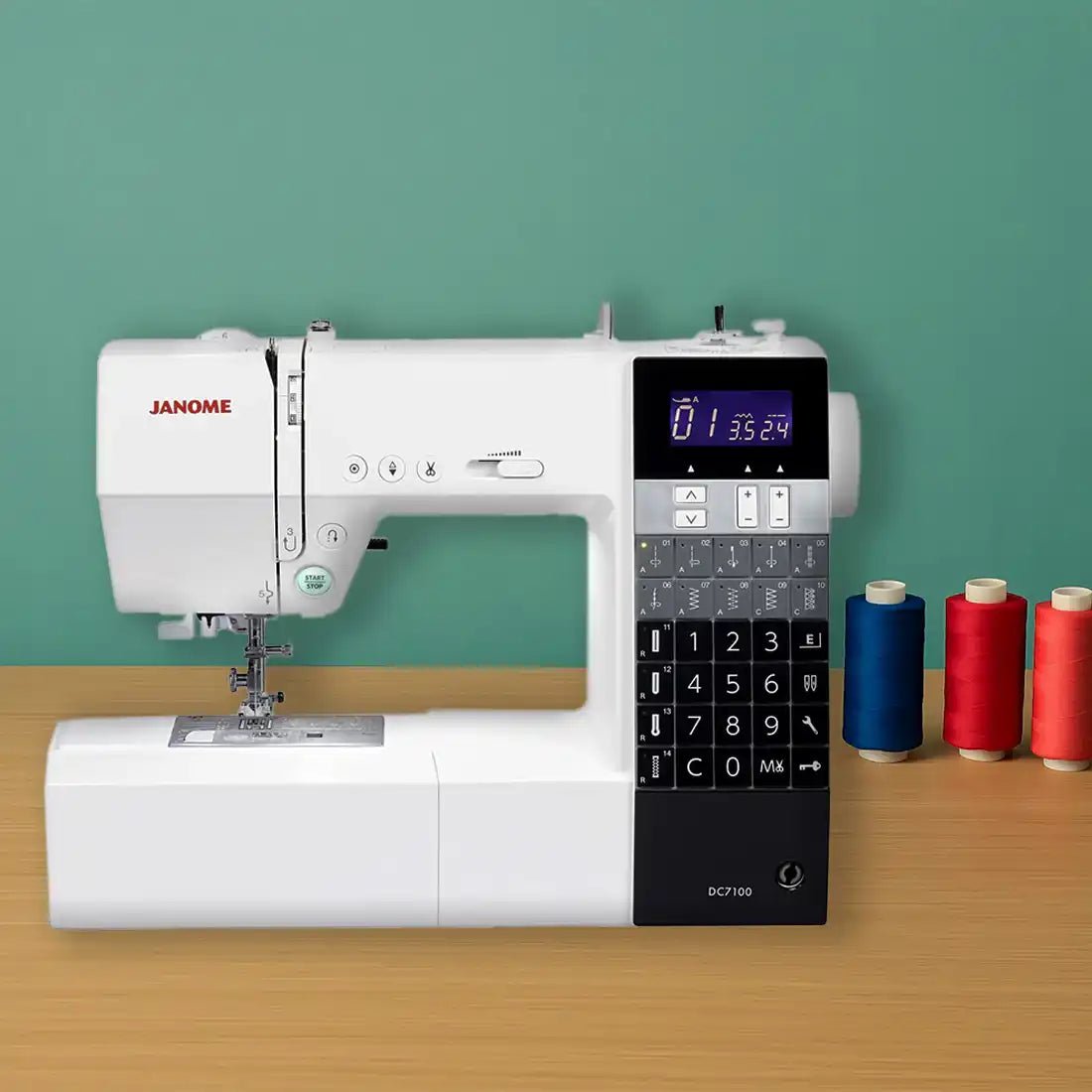 Machine à coudre Janome DC7100