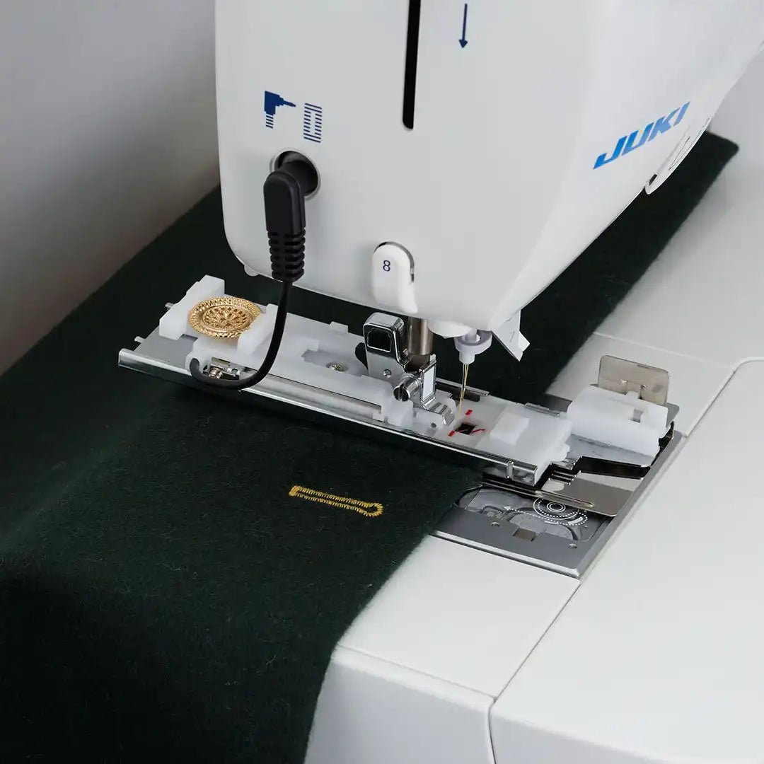 Machine à coudre JUKI HZL - DX7