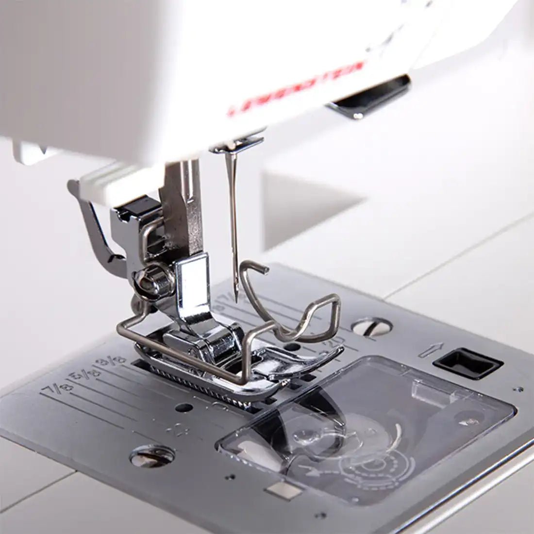 Machine à coudre Lewenstein Lilly