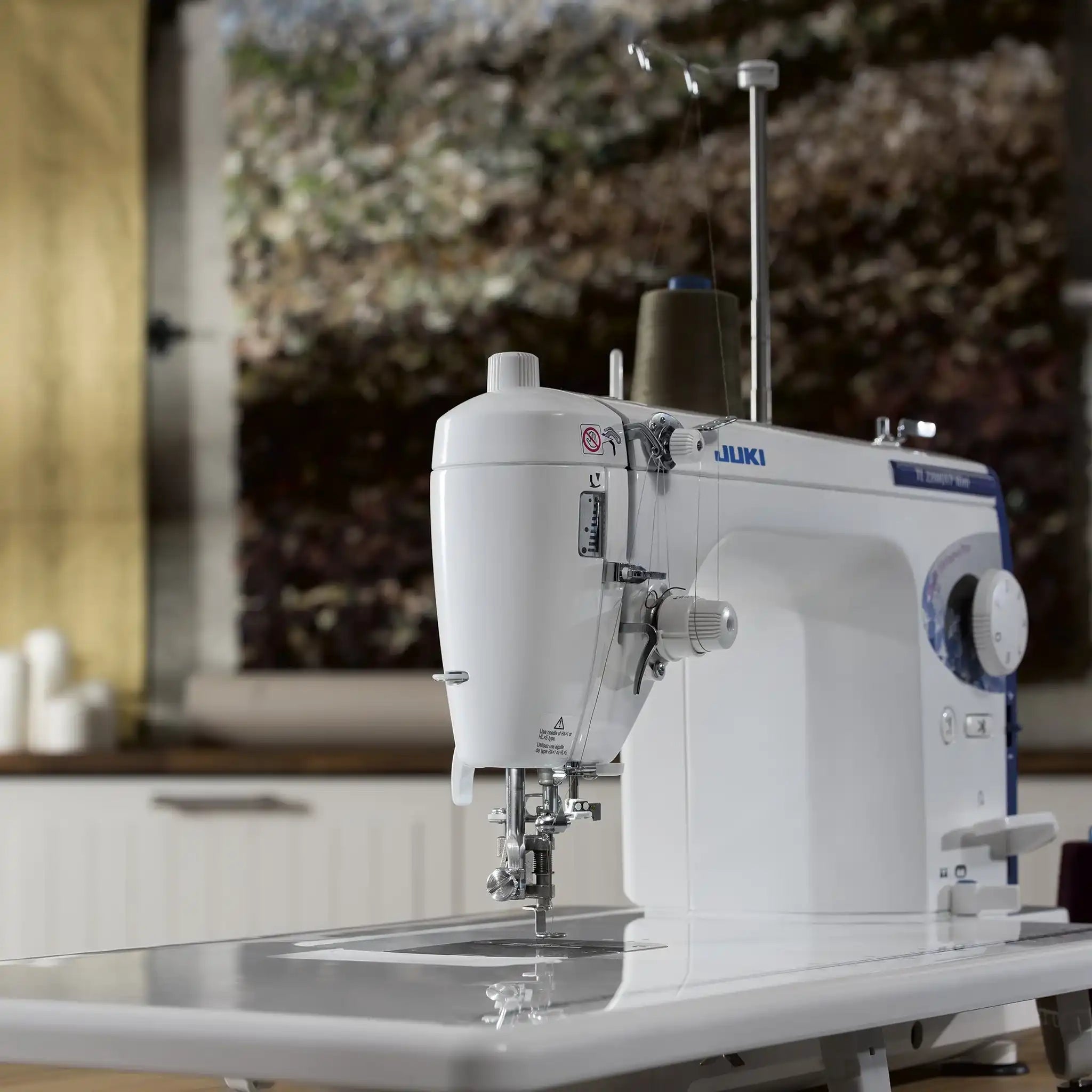 Machine à coudre semi - industrielle JUKI TL - 2200QVP Mini