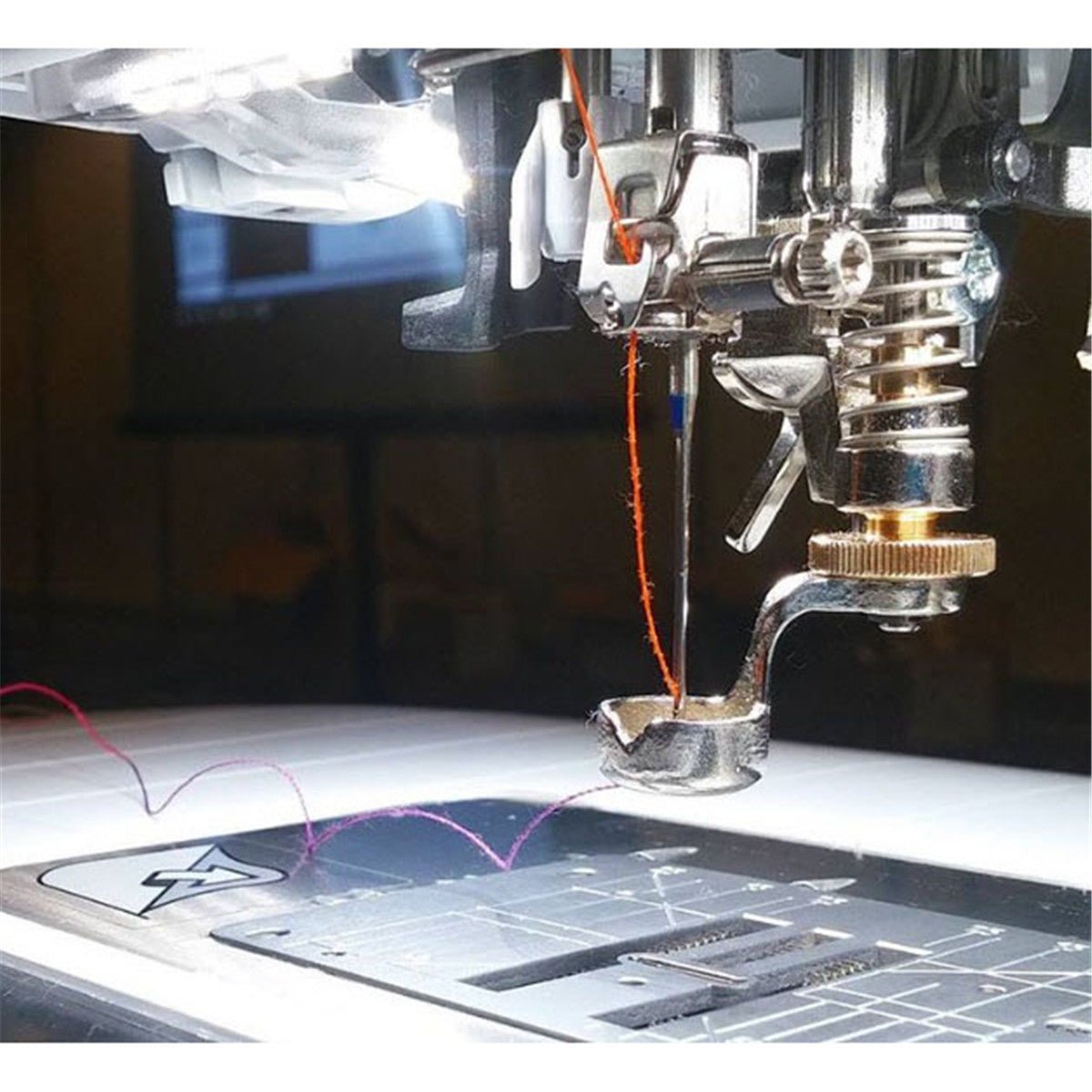Pied Ruler réglable BERNINA #72