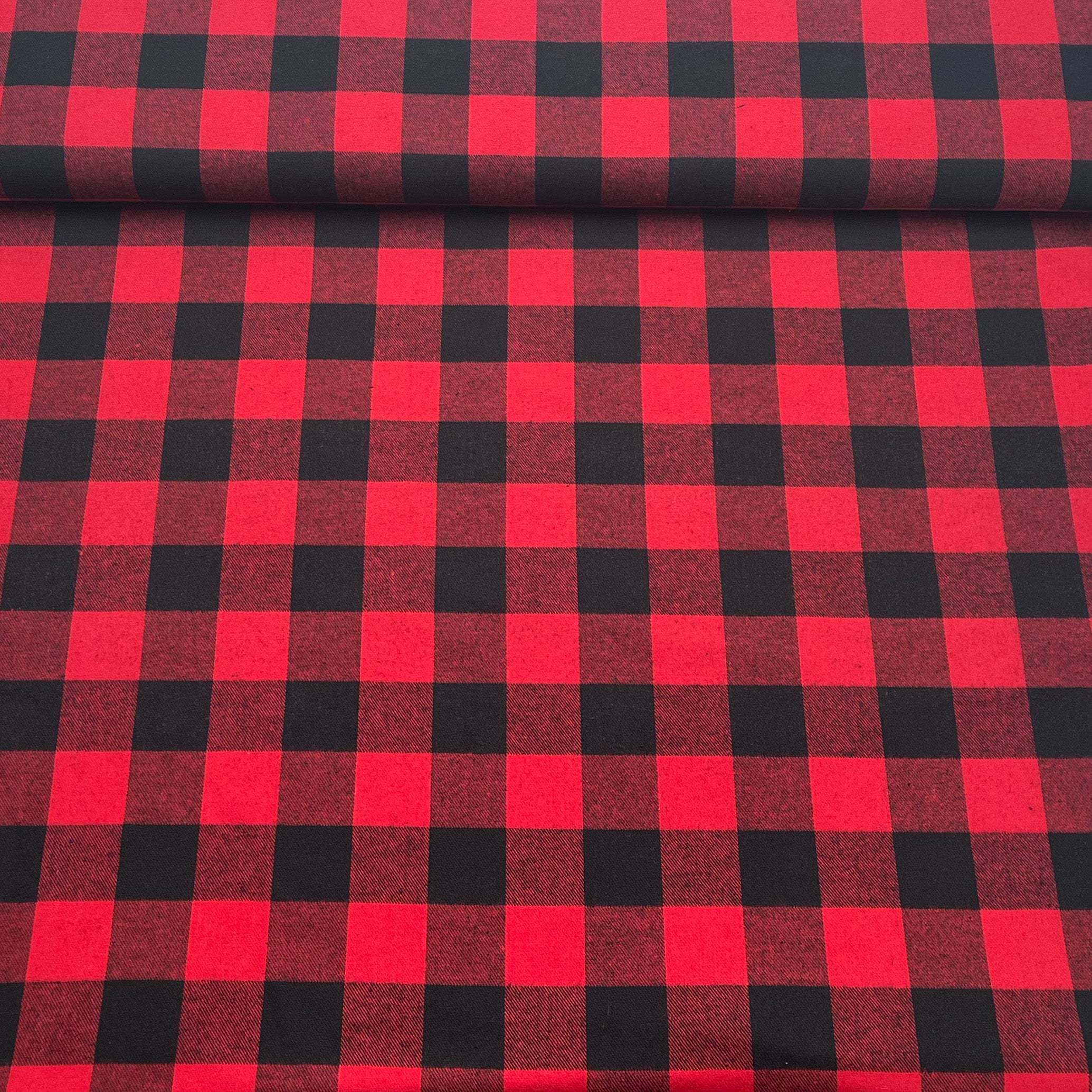 Tissu Flanelle de coton rouge et noir