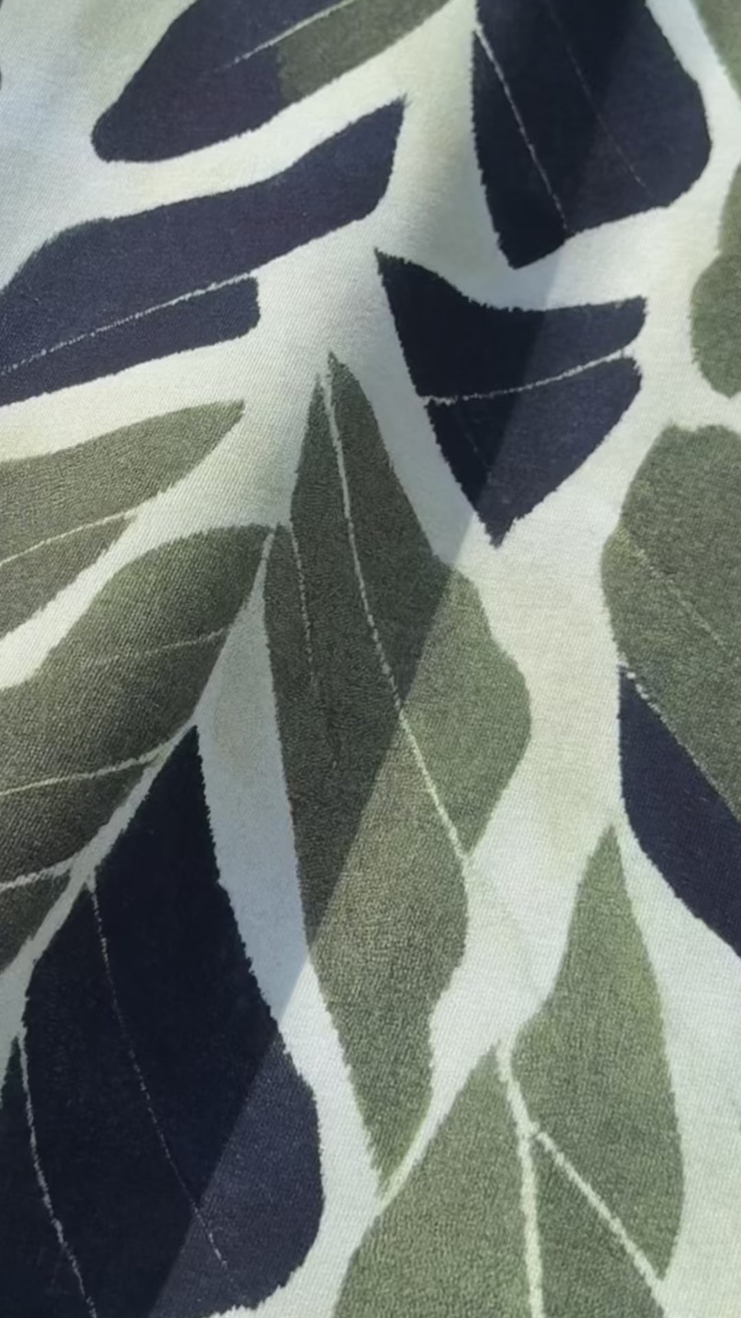 Tissu Jersey French Terry Feuilles vert et bleu