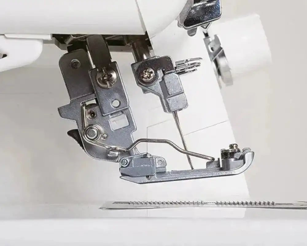 Recouvreuse JUKI MCS - 1800