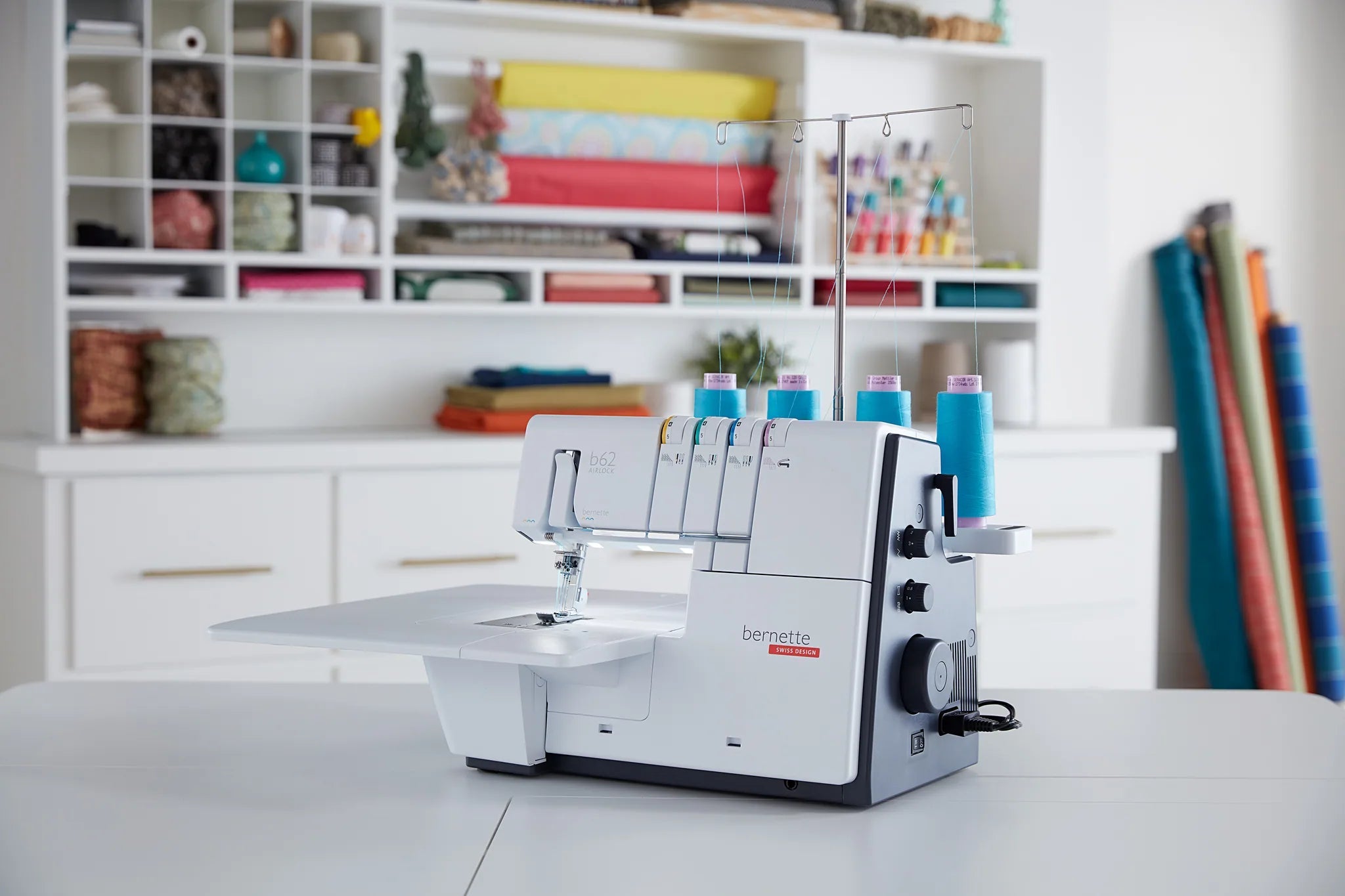 Surjeteuse bernette 64 AIRLOCK — en couture