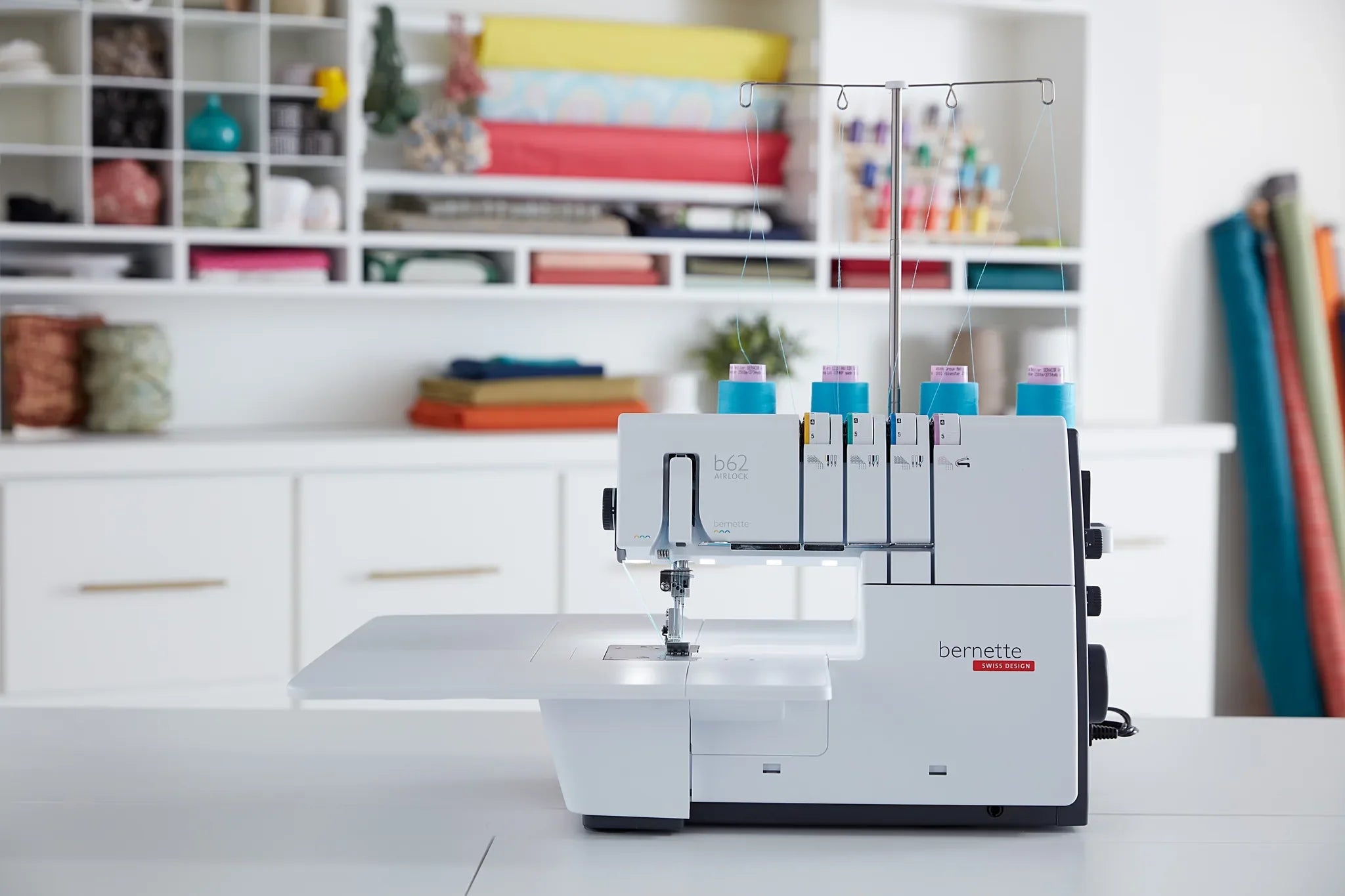 Surjeteuse bernette 64 AIRLOCK — en couture