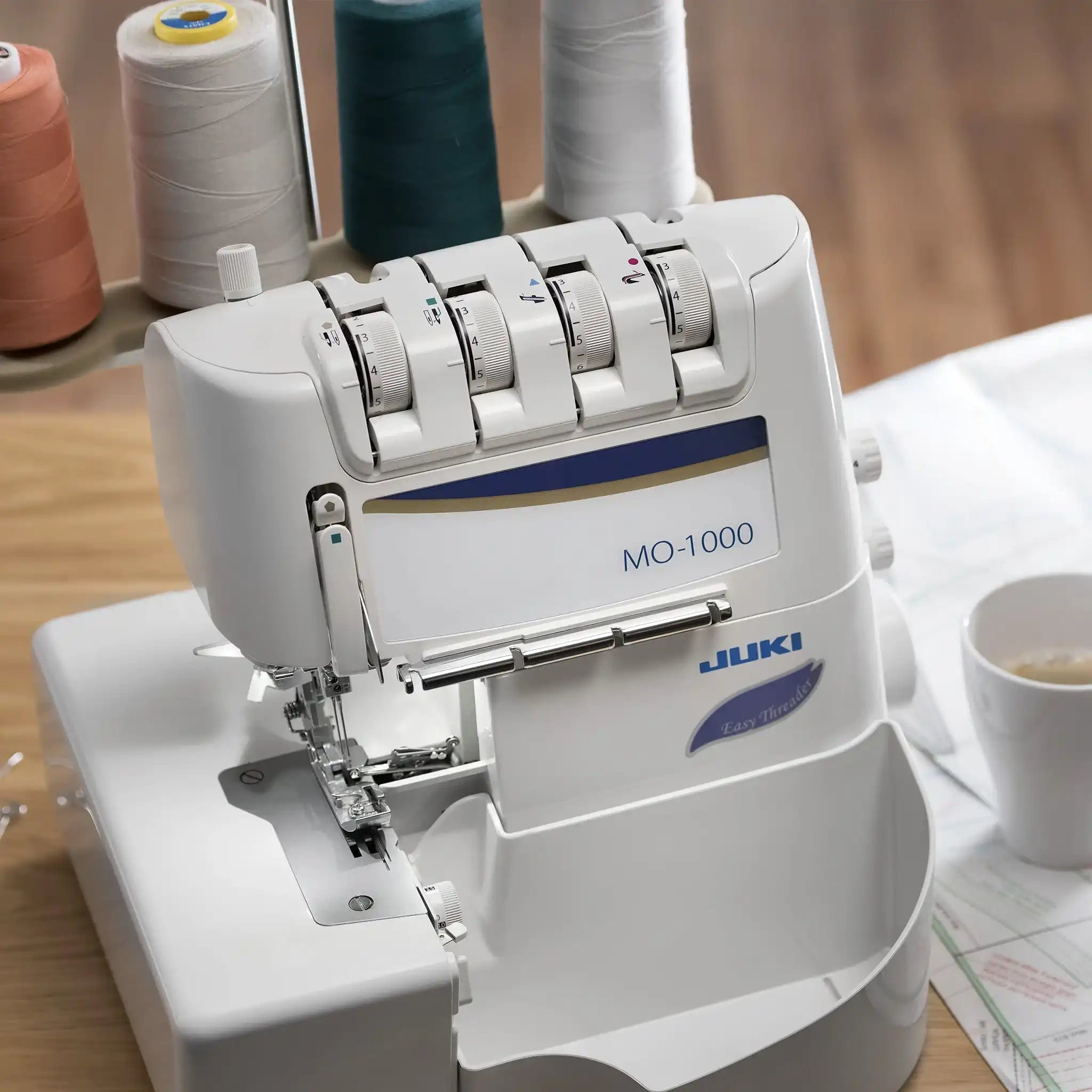 Surjeteuse JUKI MO - 1000