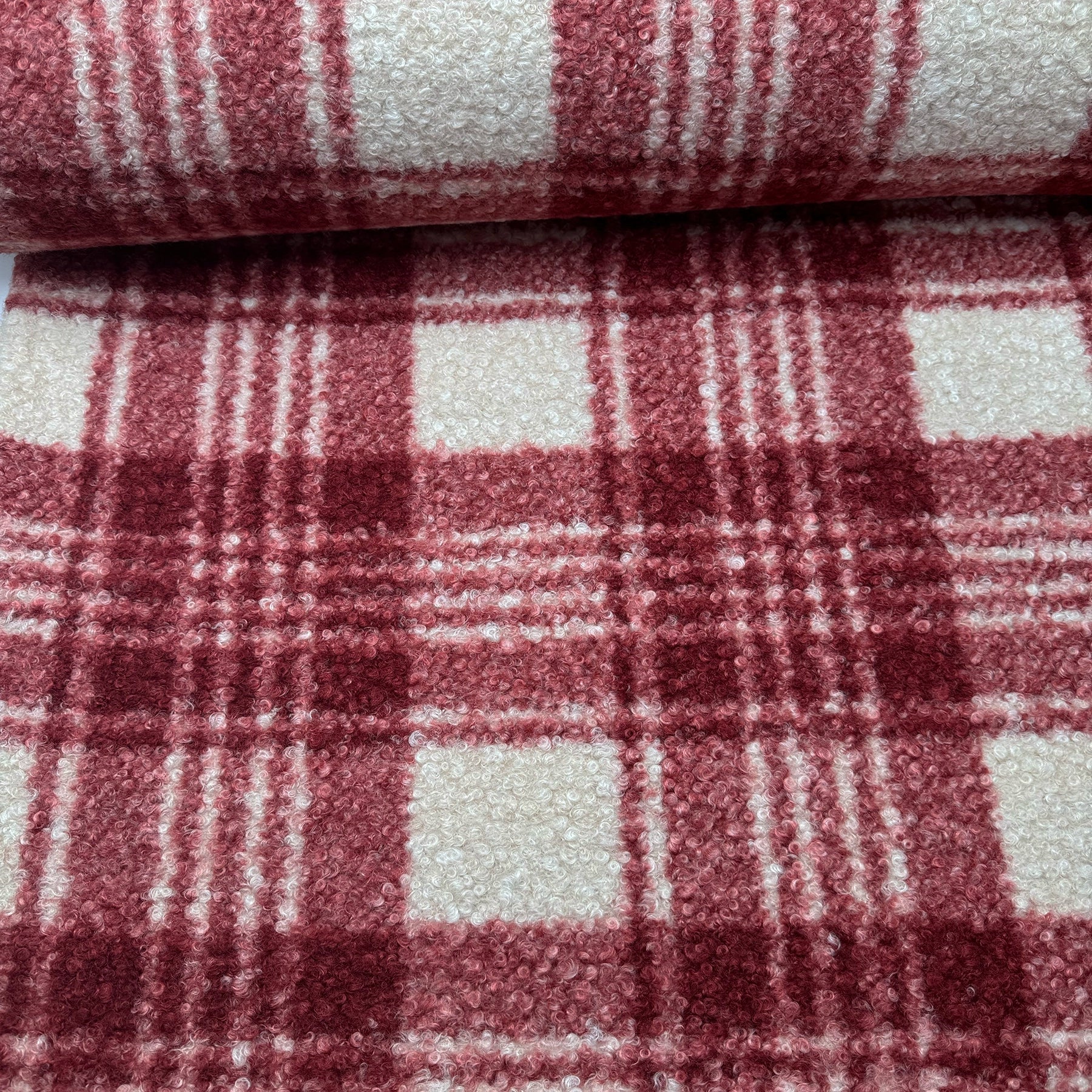 Tissu Bouclette à Carreaux Bordeaux