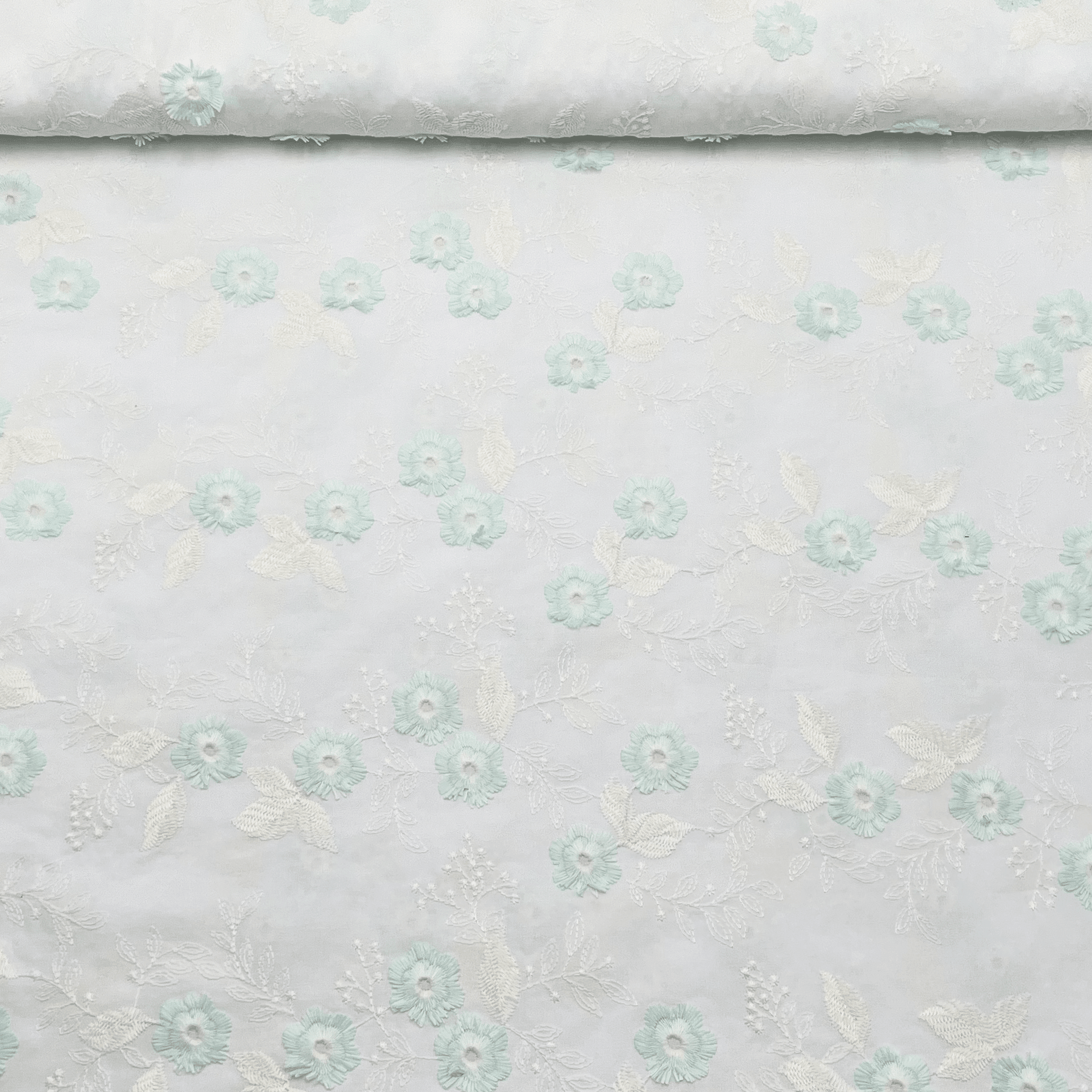 broderie_fleur_bleues
