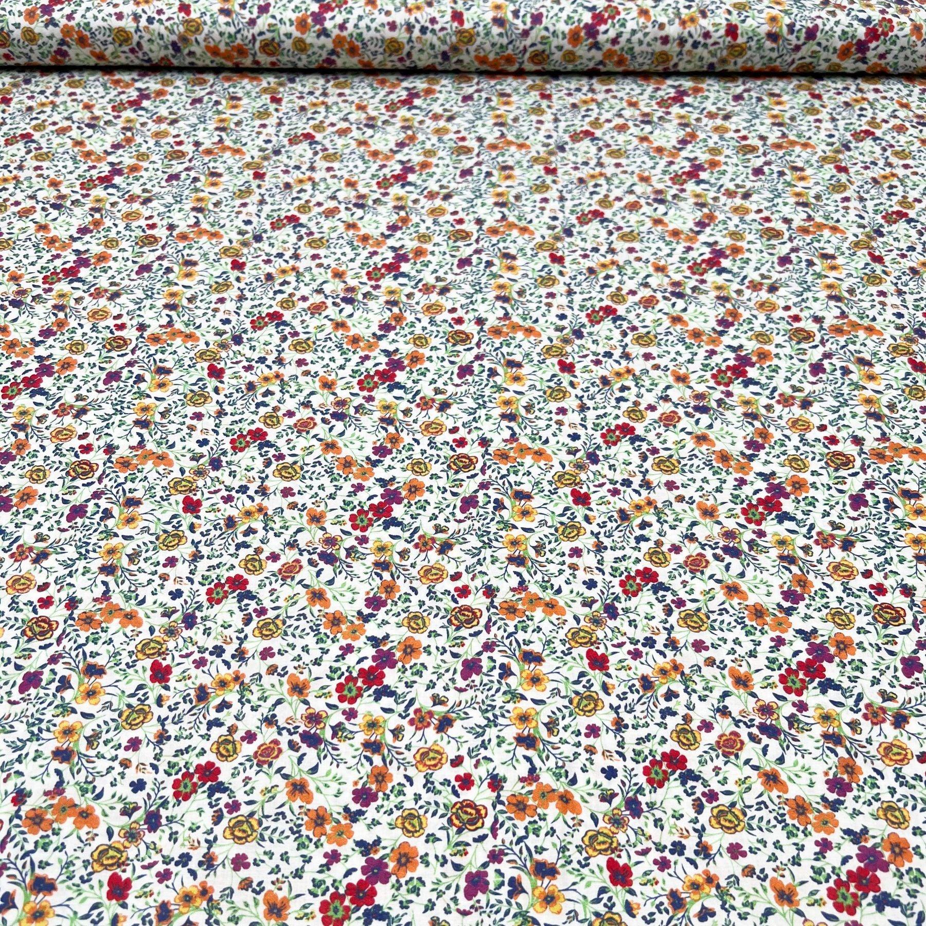 Tissu coton suisse style liberty fleurs roses terres
