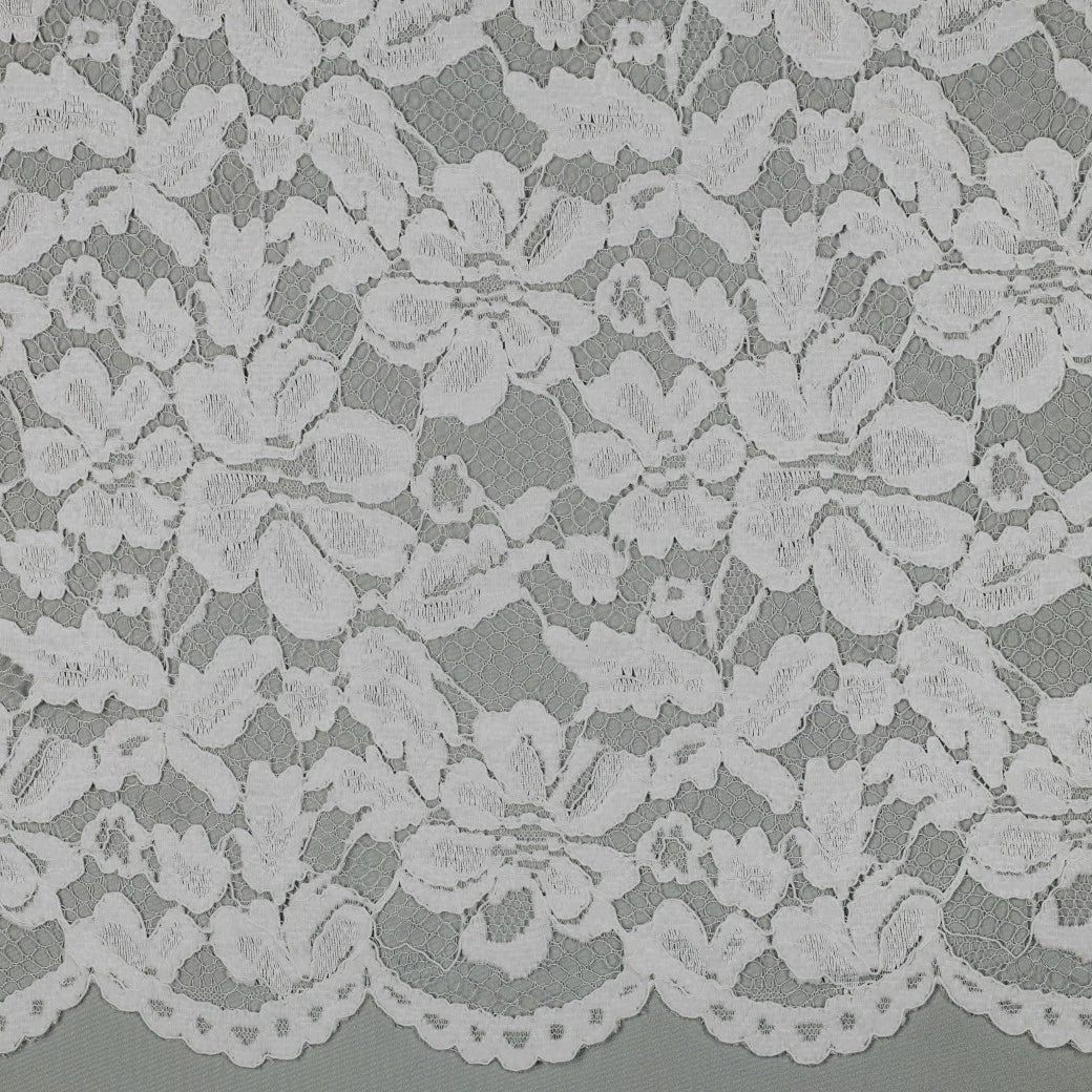 Dentelle blanche grandes fleurs et feston