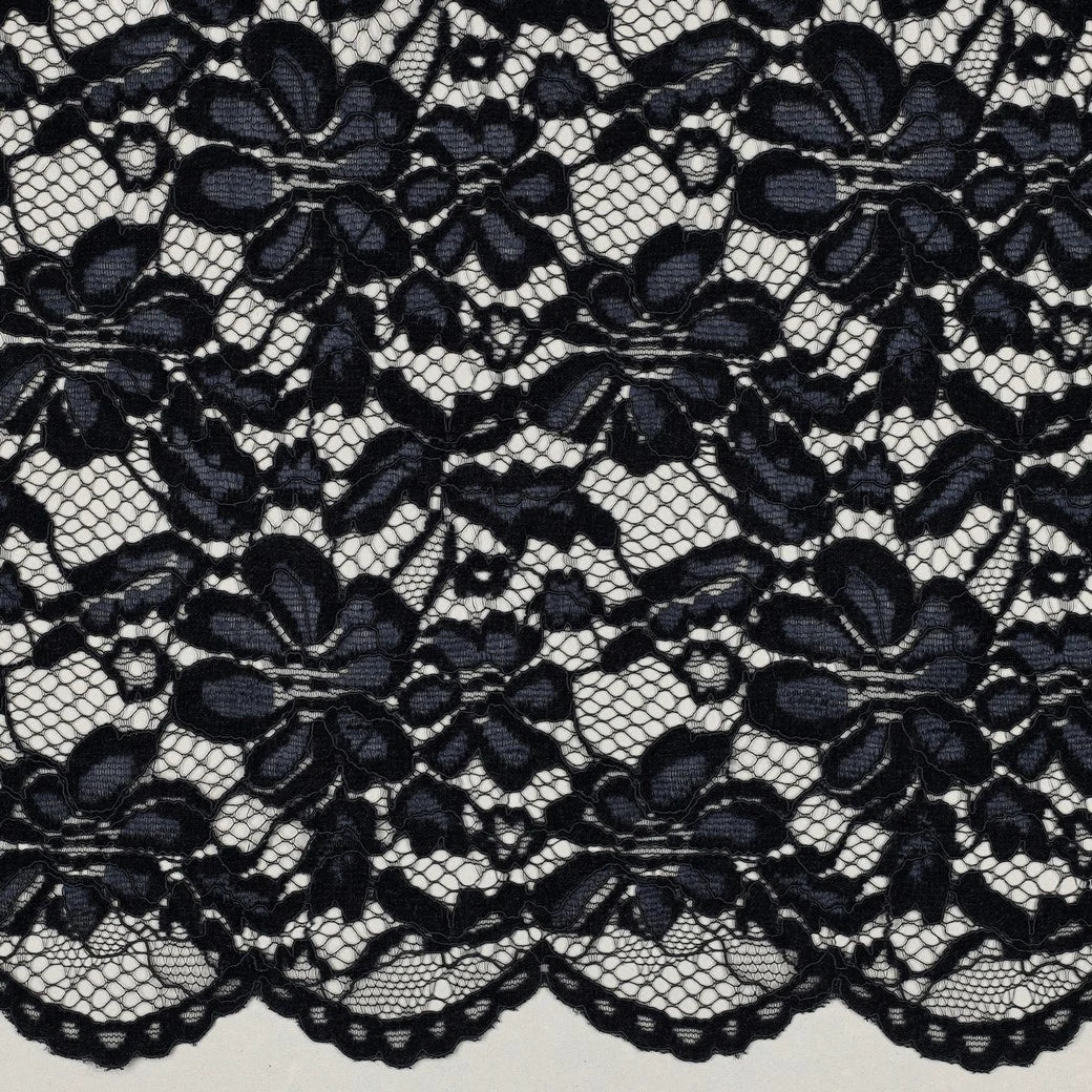 Dentelle bleu marine grandes fleurs et feston