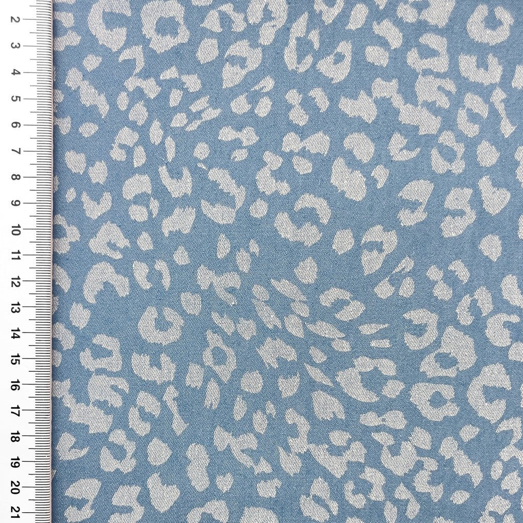 Tissu-jean-leopard-clair
