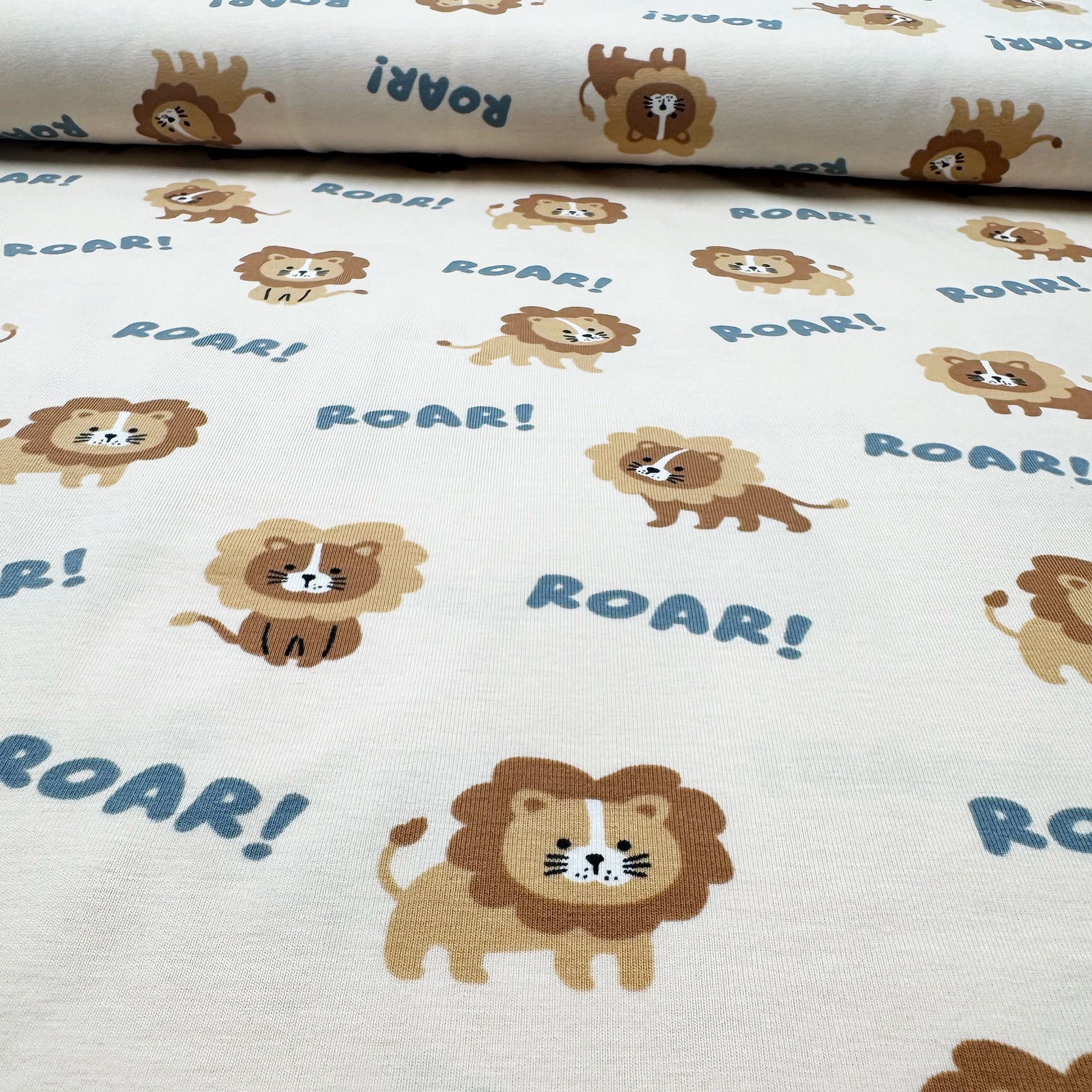Tissu Jersey de Coton Tigre Roar