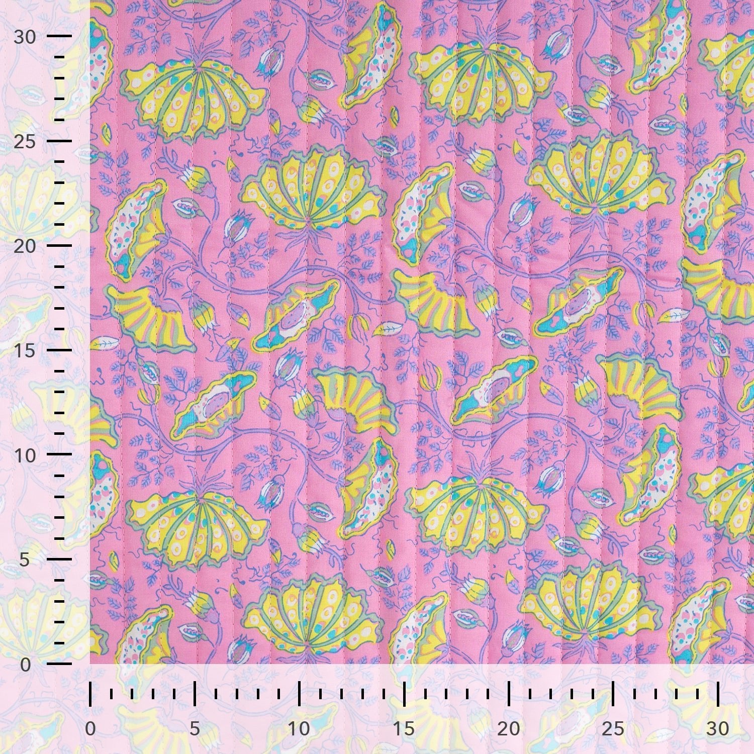 Tissu matelassé arabesque couture