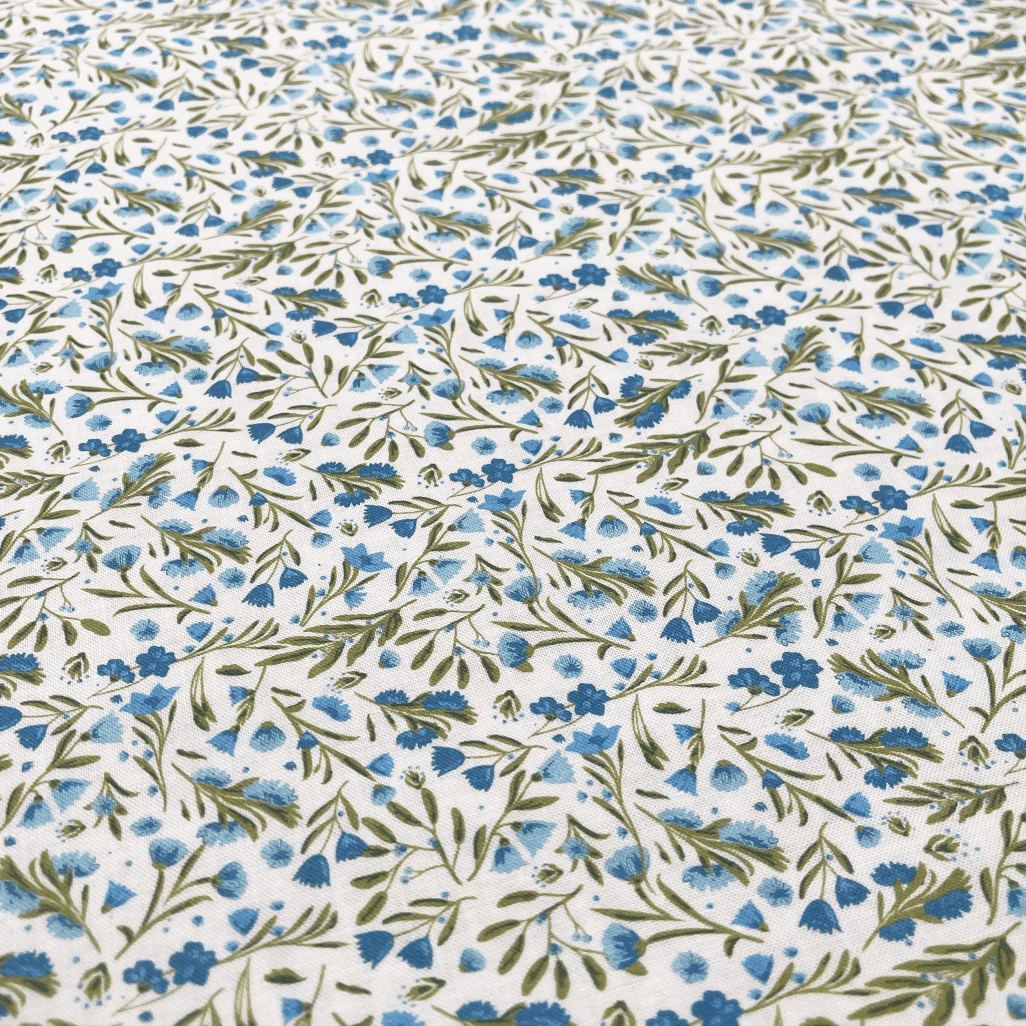 Tissu Popeline de coton fleurs de champs bleues
