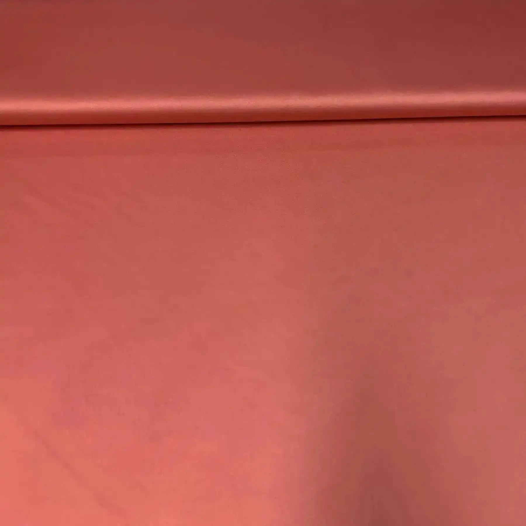 Tissu satin orange