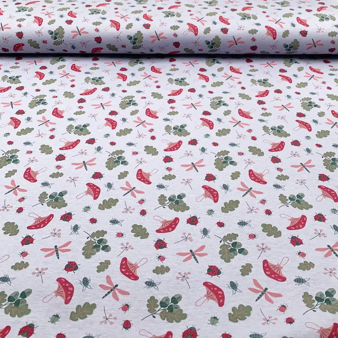 Tissu Sweat Alpin Champignons et Insectes