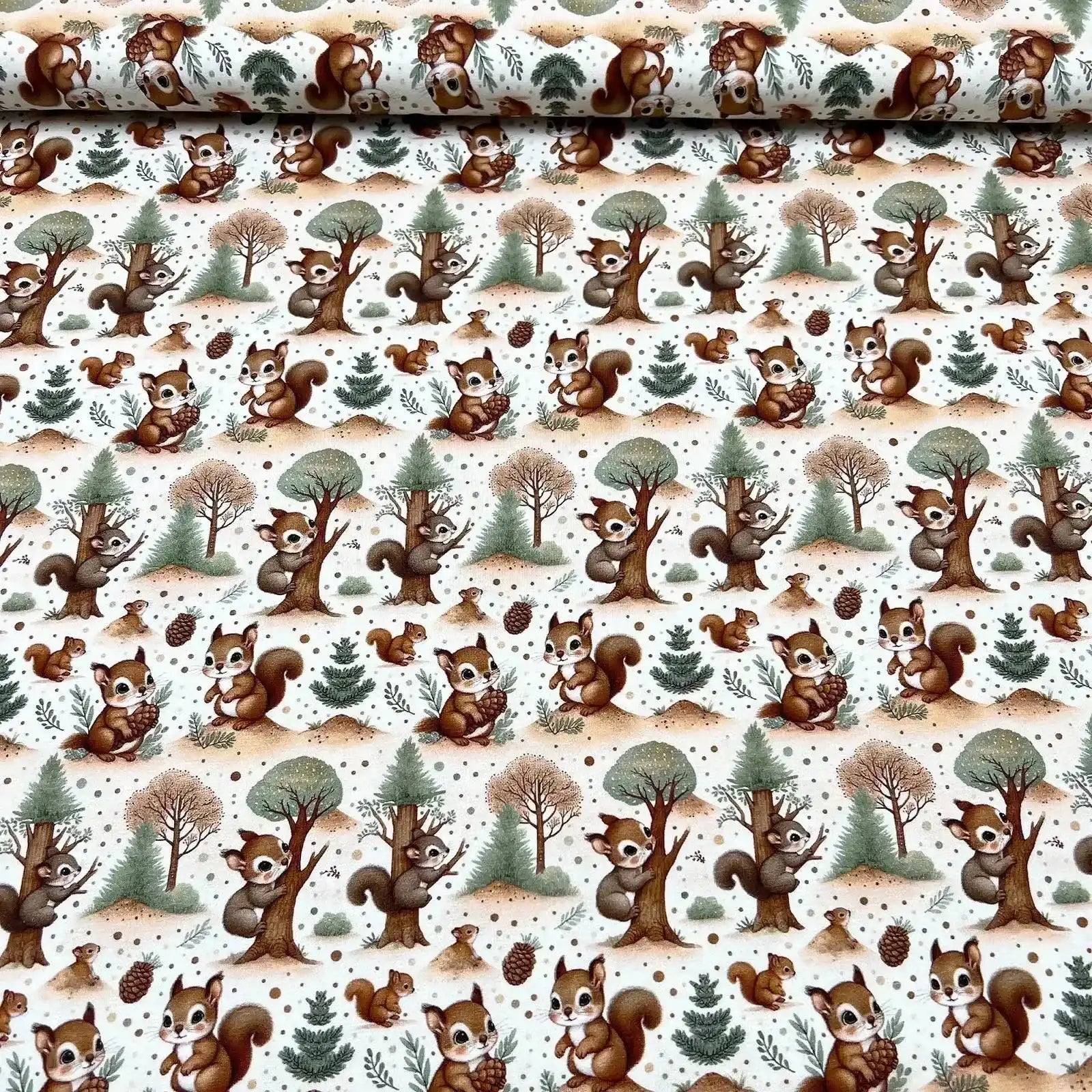 Tissu Sweat Festif Ecureuil En Foret