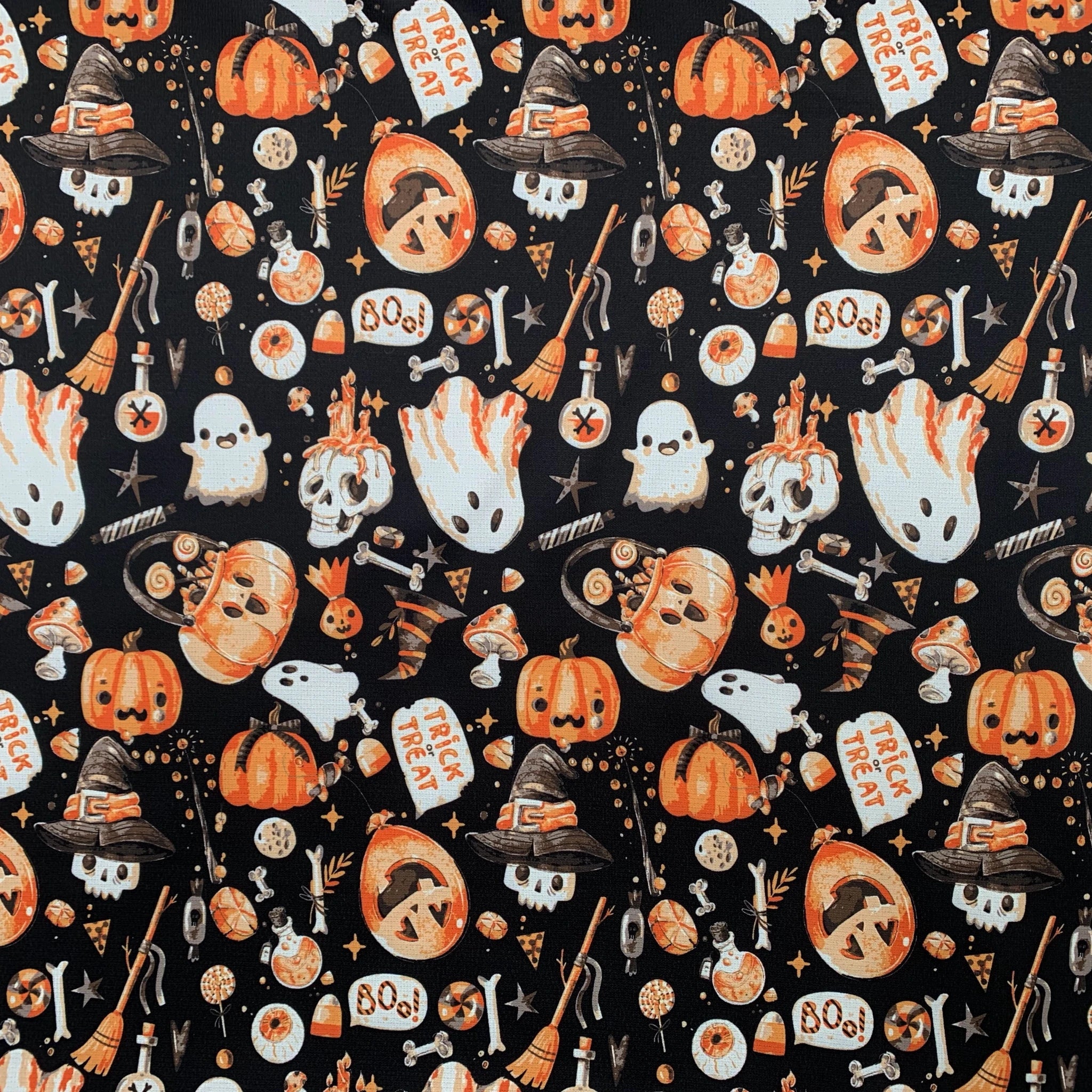 tissu-sweat-alpine-noir-halloween
