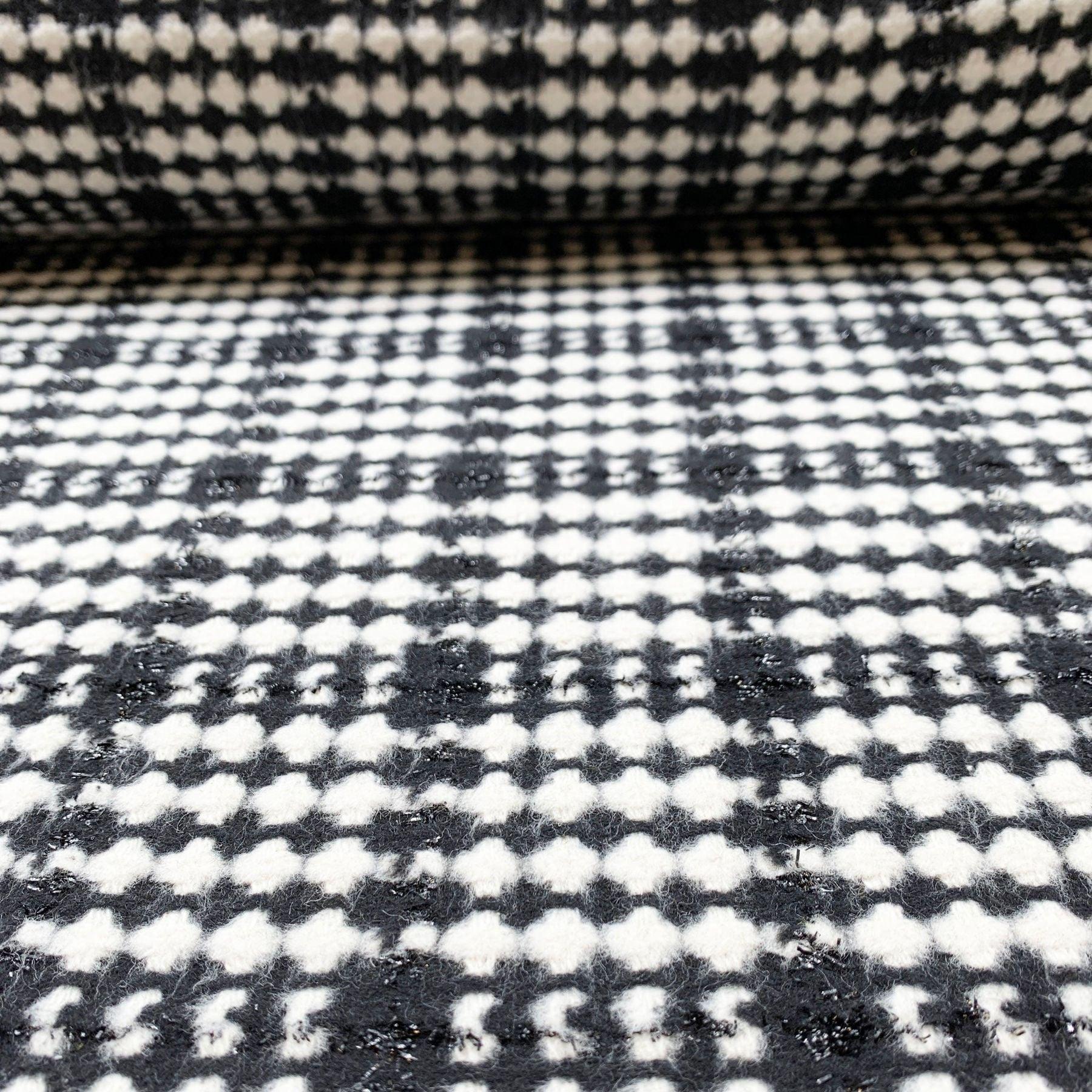 Tissu Tweed " style Chanel " avec fil brillant