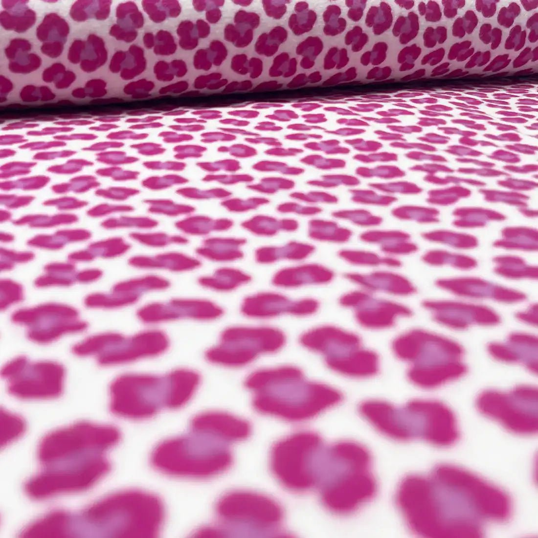 Tissu Velours Léopard Fuchsia