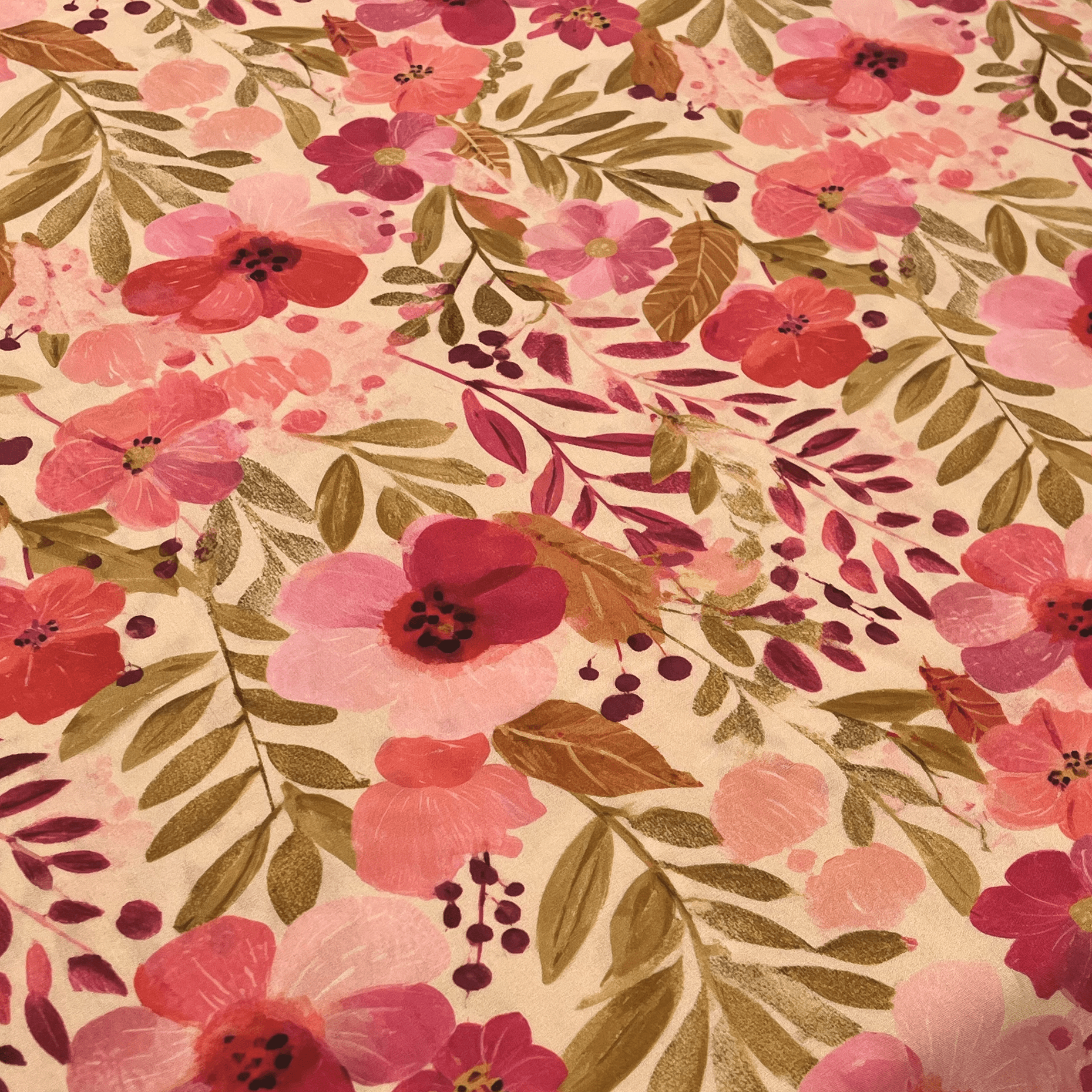 Tissu viscose fleurs bohème rouge